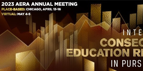 Banner der 2023 AERA Annual Meeting Banner der AERA, goldene Balken auf schwarzem Hintergrund mit Text und Informationen über die Konferenz