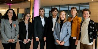 Gruppenbild der Beteiligten beim Startchancen-Programm u.a. mit Nele McElvany