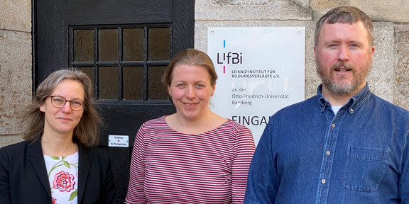 Nele McElvany, Alyssa Grecu und Michael Becker beim NEPS Masterplantreffen in Bamberg