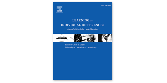 Learning and Individual Differences Dunkelblaues Journalcover mit weißen Schriftzug Learning and Individual Differences